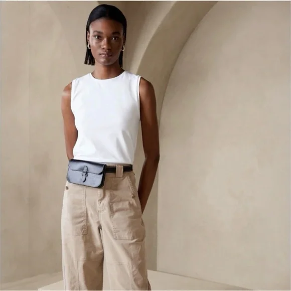 Banana Republic | Bags | Banana Republic Heritage Leather  display picture 3